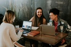 After Working with Gen Z, I Finally Understand Why Everyone Talks About the “Generation Gap”