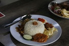 He Tried to Cheat Even on Nasi Lemak? Hawker Left Furious After Never Getting Paid!