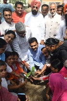 MoS Kamlesh Paswan criticises AAP’s ’freebies’, advocates for sustainable development in Punjab
