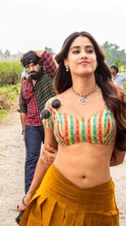 Janhvi carrying her legendary mother’s legacy forward?