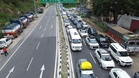 Heavy tourist influx causes massive traffic jam between Pandoh and Thalaut in Himachal’s Mandi