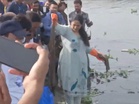 Delhi CM Rekha Gupta and senior leaders participate in the 'Maa Yamuna Riverbank Cleanliness drive'