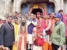 Mukesh Ambani offers prayers at Badrinath, Kedarnath temples
