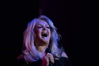 Bonnie Tyler out of induced coma but remains 'seriously ill'