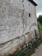Several houses damaged in Rajouri subsidence