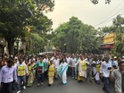 Mamata Banerjee joins hawkers protest against demolition drive in Kolkata