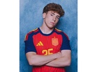 Liverpool to sign Spain forward Victor Munoz