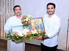 West Bengal CM Adhikari presents cultural artefacts to Andhra IT Minister Nara Lokesh
