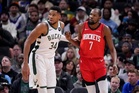 Shams Charania says how Giannis trade could rival complicated Kevin Durant move to Rockets