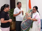 Delhi CM hands over Rs 10L ex gratia to victims’ families