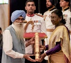 Chandigarh’s 88-year-old ’broom warrior’ receives Padma Shri from President Murmu