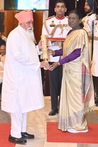Padma Shri conferred on Dera Sachkhand Ballan chief, community upbeat