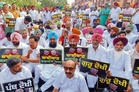 Amritsar: Congress protest against Punjab CM Bhagwant Mann