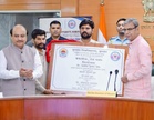 Guv lays foundation stone of cafeteria, Rose Garden projects at Kurukshetra varsity