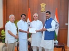 Tamil Nadu BJP President submits memorandum to TN Governor over alleged Cabinet meeting protocol violation