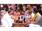 BJP President Nitin Nabin and CM Yogi enjoy mangoes at Dy CM Brajesh Pathak's residence in Lucknow