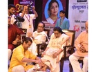 "An artiste who inspired us all through her zeal": Sonu Nigam gets emotional as he remembers Asha Bhosle
