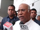 "Daal mein kuch kaala hai; govt not paying attention, ruining students' future": Mallikarjun Kharge on NEET-UG paper leak issue