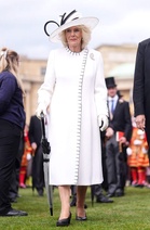 Queen supports decision to keep pilot behind bars after parole refusal