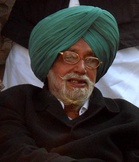 Manpreet Badal pays emotional tribute to father Gurdas Badal on sixth death anniversary