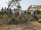 Growers strengthen Ghaggar embankments ahead of monsoon in Patiala