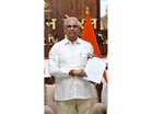 Keralam Governor Vishwanath Arlekar reduces official convoy strength to save fuel following PM Modi's appeal