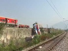 Rescue operation underway to clear derailed Ujjaini Express coaches in Rishikesh