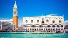 In Venice, this luxurious palace tells the story of the Serenissima’s power (it’s a true gothic masterpiece!)