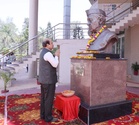 K’shetra varsity pays tribute to Nehru on death anniv