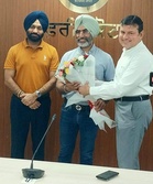 Faridkot expat Ajaypal Singh Dhaliwal becomes first Canadian Sikh to conquer Mount Everest