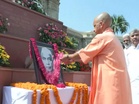 "Messiah of farmers": CM Yogi Adityanath pays floral tribute to former PM Charan Singh on his death anniversary