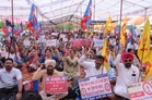 Cops use mild force on protesting Punjab staff