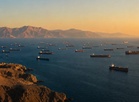 Nak Untung Besar Bila Pasaran Bergolak? Buka Je Pejabat Tepi Selat Hormuz