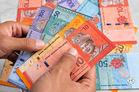 Ringgit Kembali Mengukuh Selepas Harga Minyak Susut