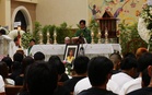 Baterbonia's's mom: Coach's apology is not enough