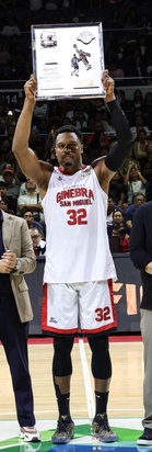Brownlee's legendary status solidified with another PBA win