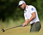 New dad Burns grabs British Open lead
