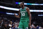 Mavericks re-sign center Moussa Cisse following reports of an offer sheet from the Knicks