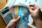 Peso touches P61.995:$1