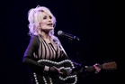 Dolly Parton to get new Hollywood star after vandalism