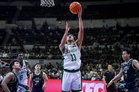 La Salle escapes NU to begin title defense