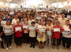 Marcos turns over 333 housing units in Valenzuela
