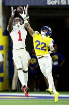 Rams bounce back by ramming Giants 