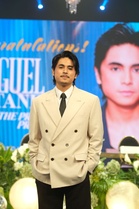 Three Kapuso leading men renew ties with GMA, Sparkle