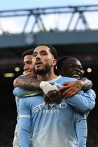 Troubled Man City seals statement win