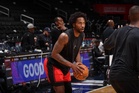 Raptors' Leonard to miss at least a week with swollen knee
