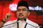 Najib fund draws questions for UMNO as UM student faces online threat