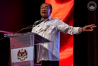 Anwar blames mismanagement and political interference for Felda’s RM10b losses