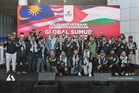 Amirudin welcomes home 28 Malaysians from Gaza mission