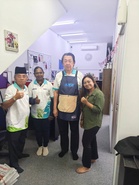Clean Kajang campaign distributes special aprons to strengthen traders' image